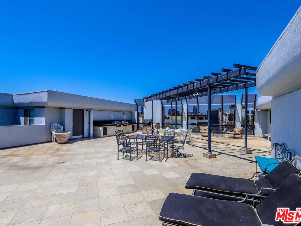 121 S Palm Dr Unit: 404