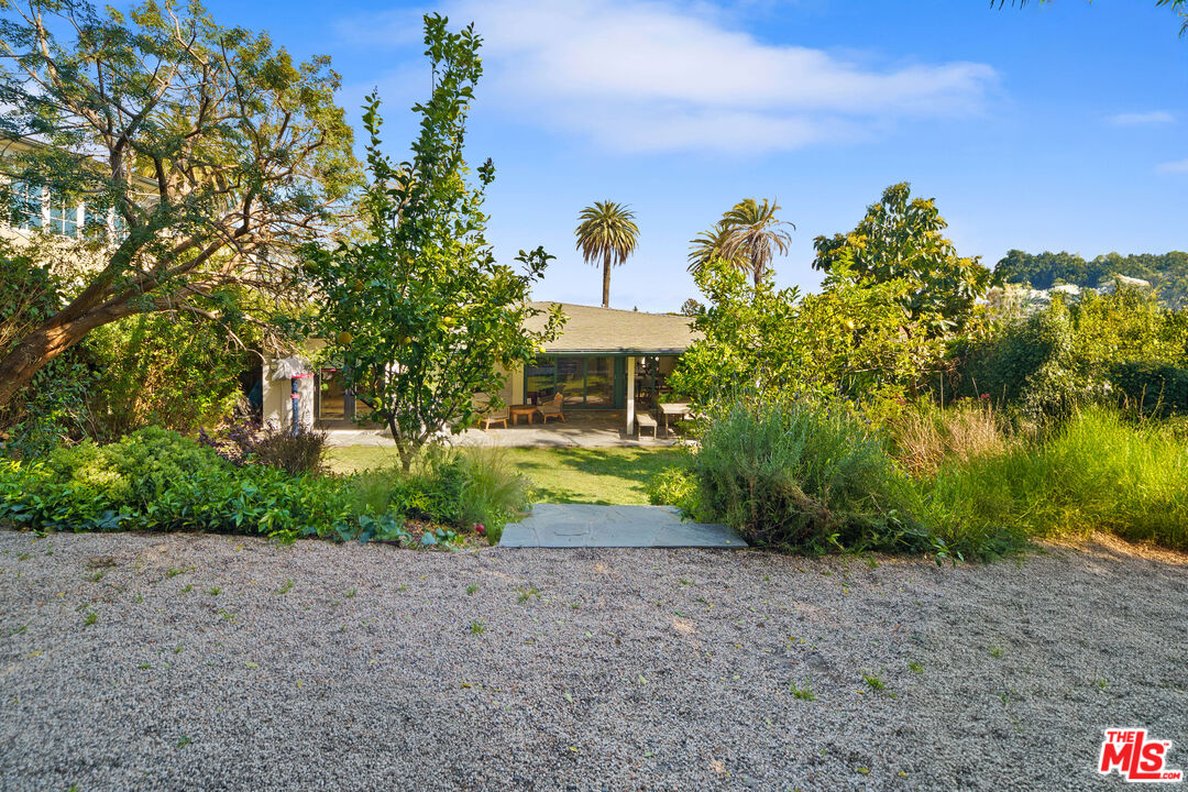 3085 Motor Ave