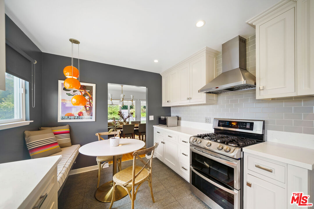 3085 Motor Ave