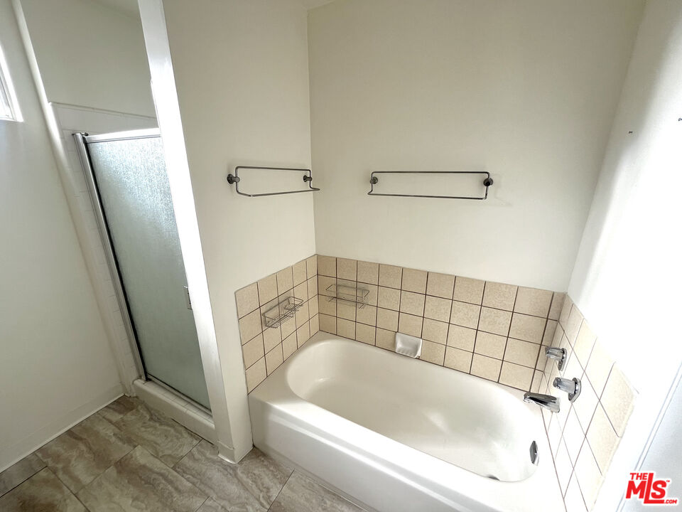 711 Orange Grove Ave Unit: 203