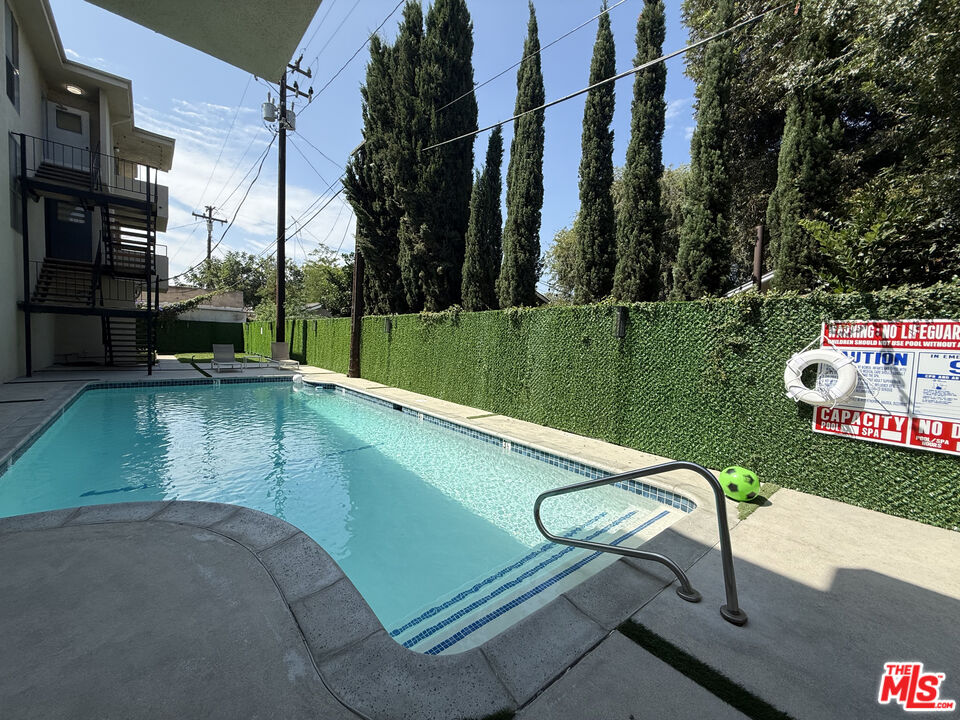 711 Orange Grove Ave Unit: 301