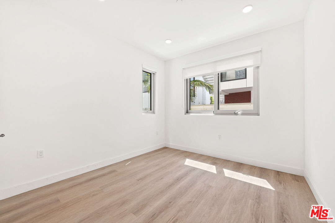 1257 N Sweetzer Ave Unit: 103