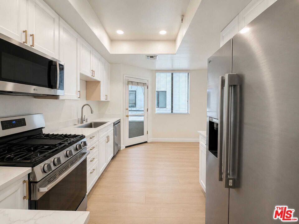 9836 Vidor Dr Unit: 1B