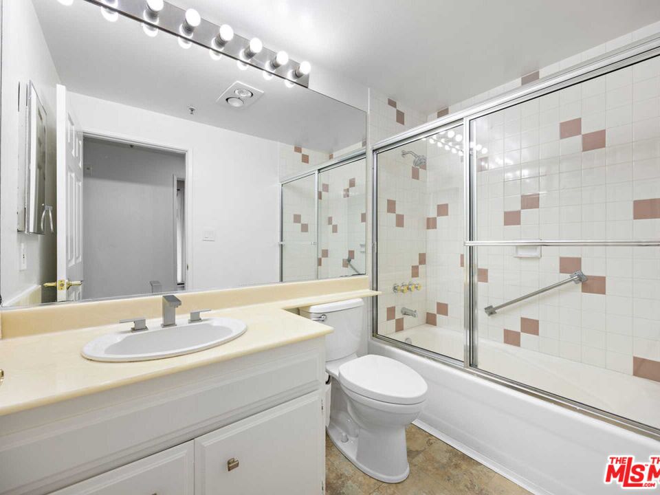 9836 Vidor Dr Unit: 1B