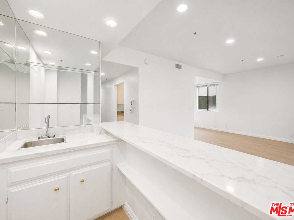 9836 Vidor Dr Unit: 1B
