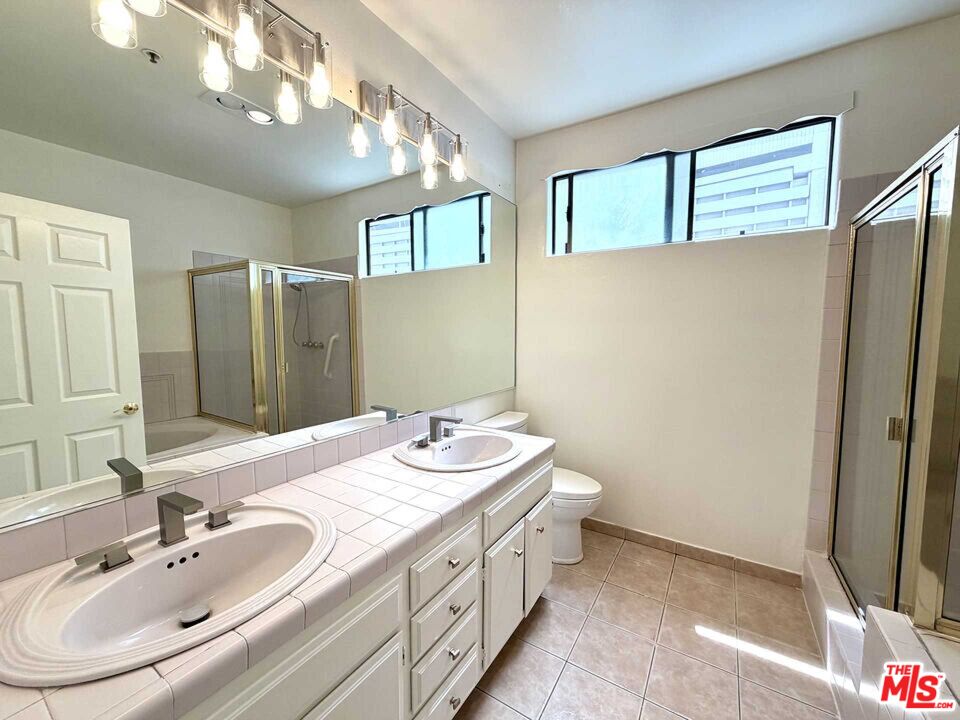 9836 Vidor Dr Unit: 1B