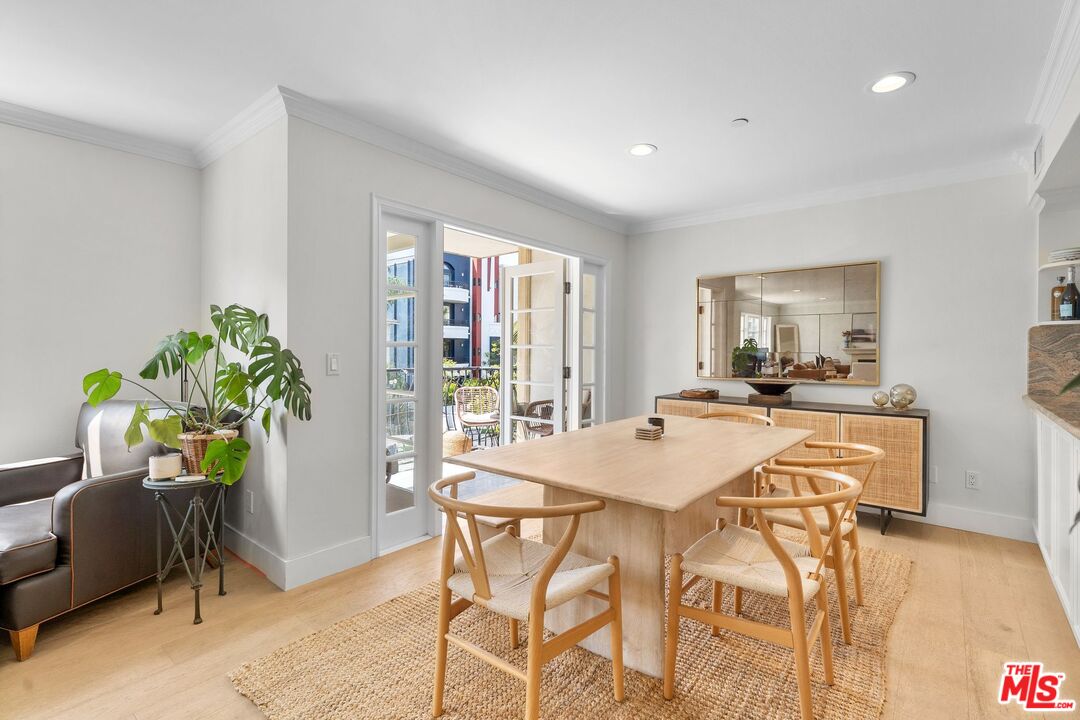 11842 Darlington Ave Unit: 201