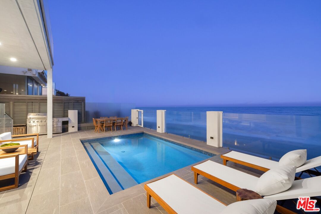 22440 Pacific Coast Hwy