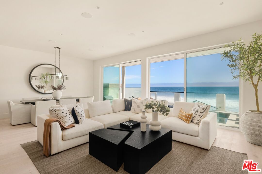 22440 Pacific Coast Hwy