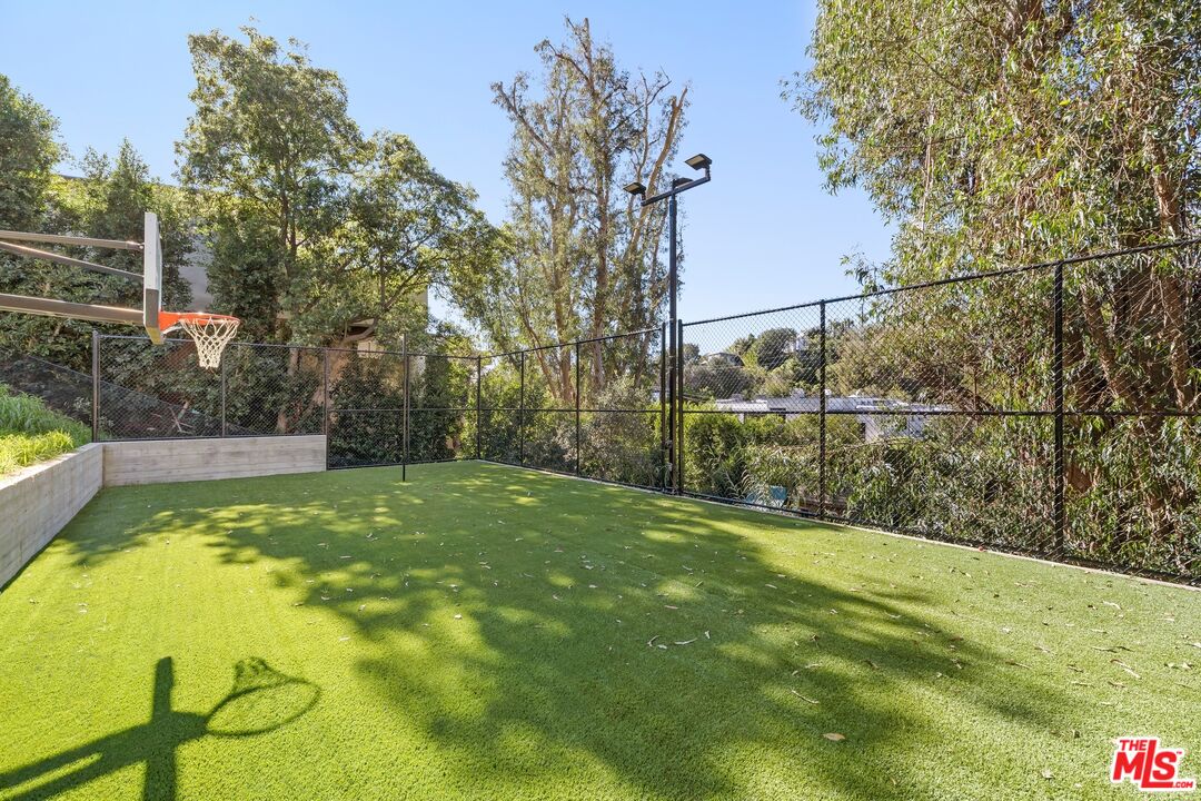 357 Crown Dr