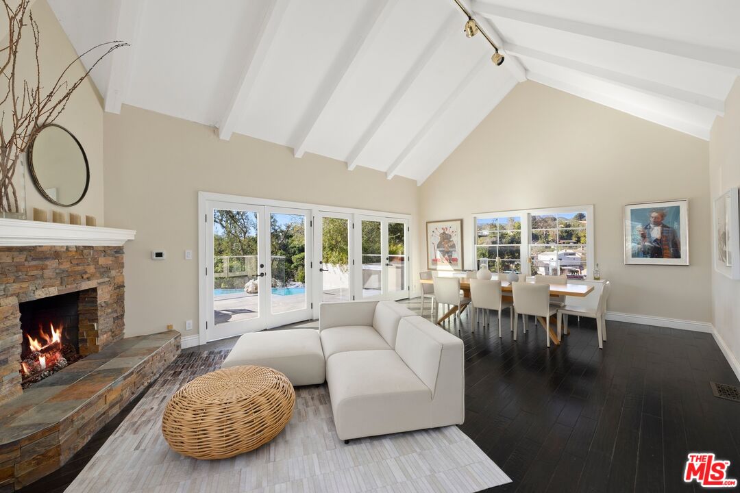 357 Crown Dr