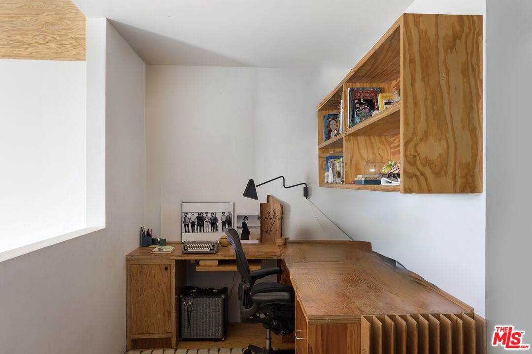 1643 12th St Unit: 2