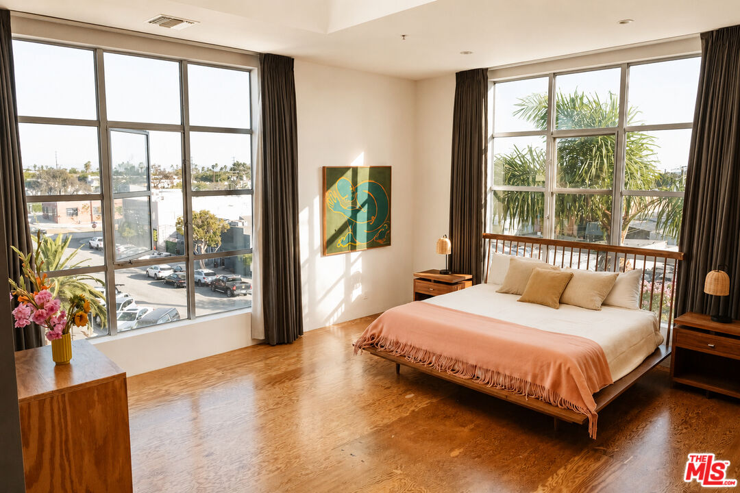 1643 12th St Unit: 2