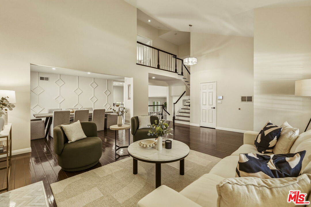 7262 Elmsbury Ln