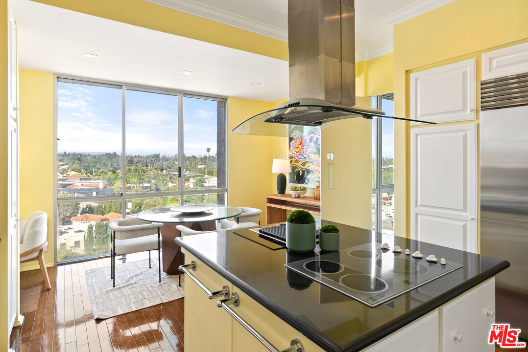 515 Ocean Ave Unit: NPH B