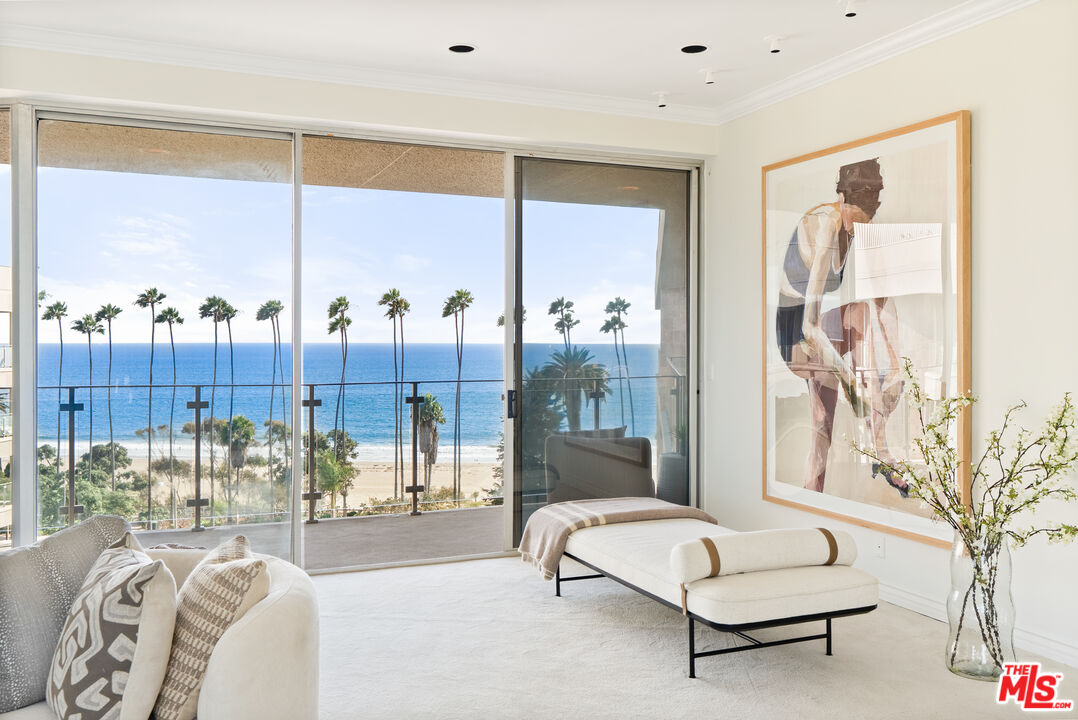 515 Ocean Ave Unit: NPH B