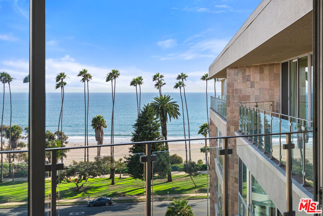 515 Ocean Ave Unit: NPH B