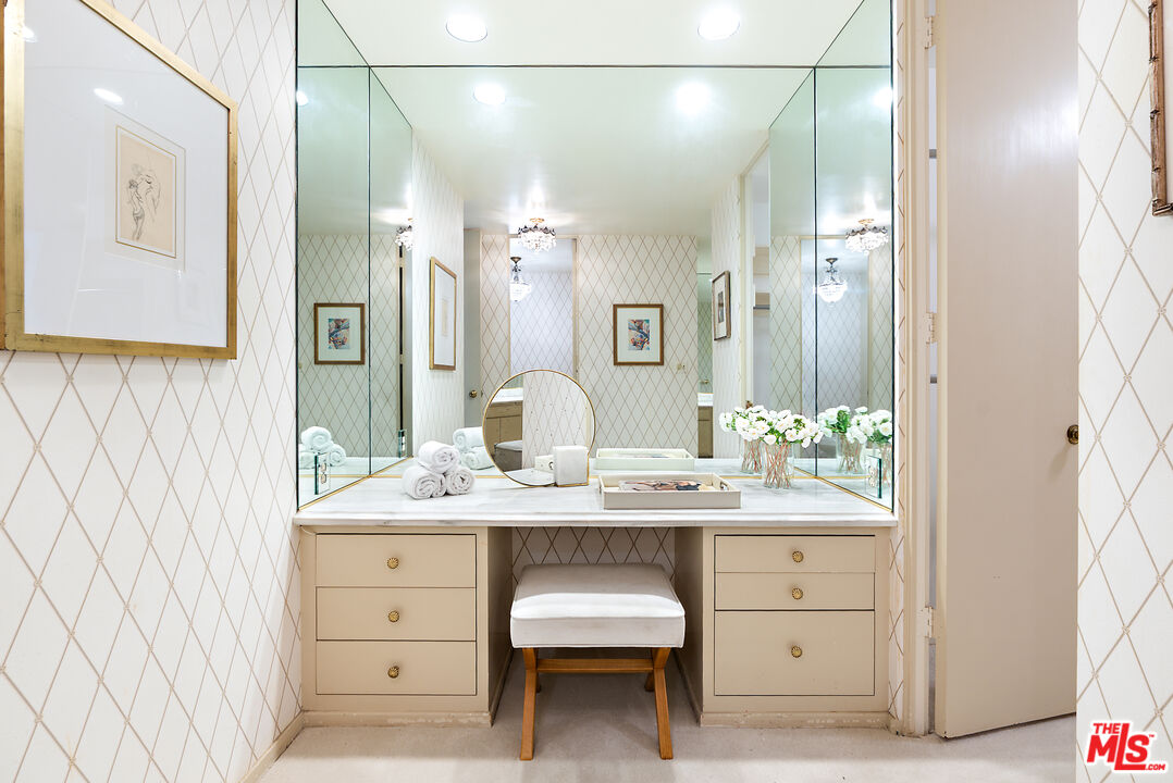 515 Ocean Ave Unit: NPH B