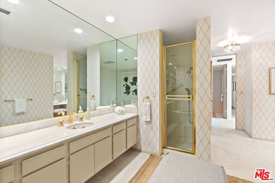 515 Ocean Ave Unit: NPH B