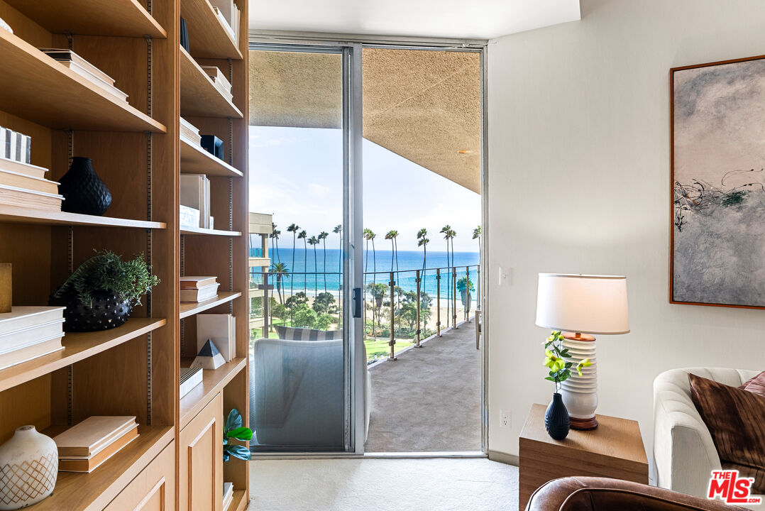 515 Ocean Ave Unit: NPH B