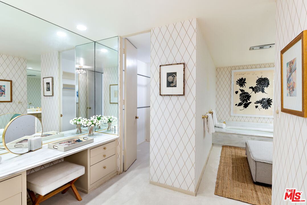 515 Ocean Ave Unit: NPH B