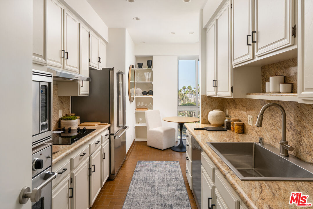 515 Ocean Ave Unit: 701S