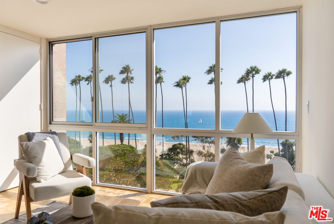 515 Ocean Ave Unit: 701S