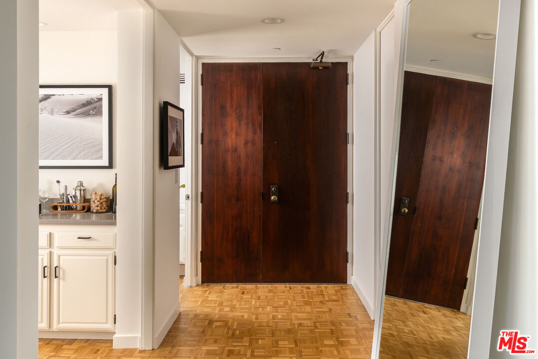 515 Ocean Ave Unit: 701S