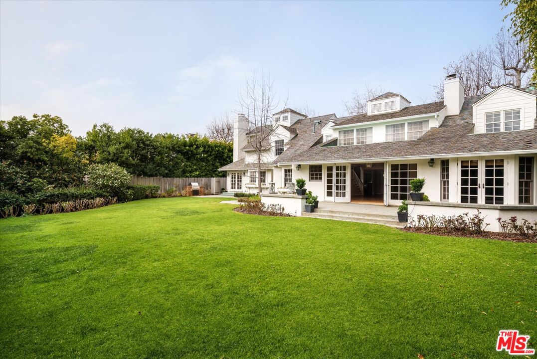 1146 Corsica Dr