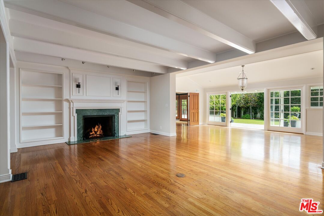 1146 Corsica Dr