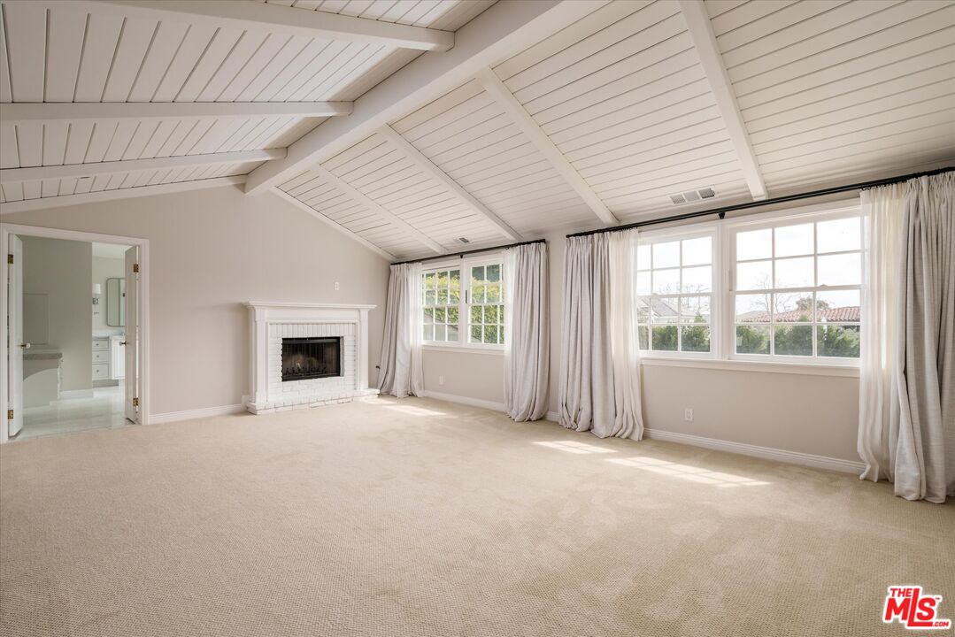 1146 Corsica Dr