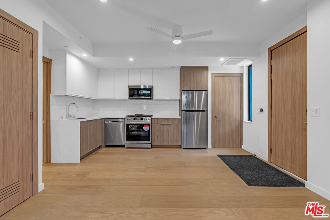 1257 N Detroit St Unit: 103