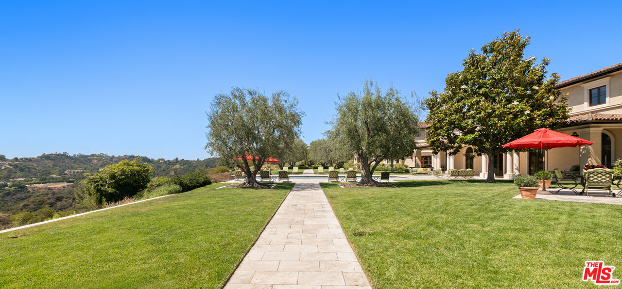 10 Beverly Ridge Ter