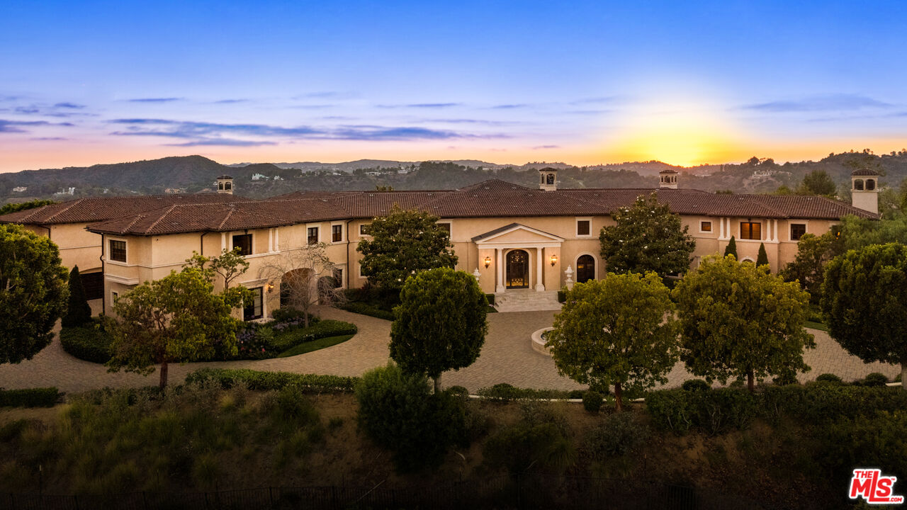 10 Beverly Ridge Ter