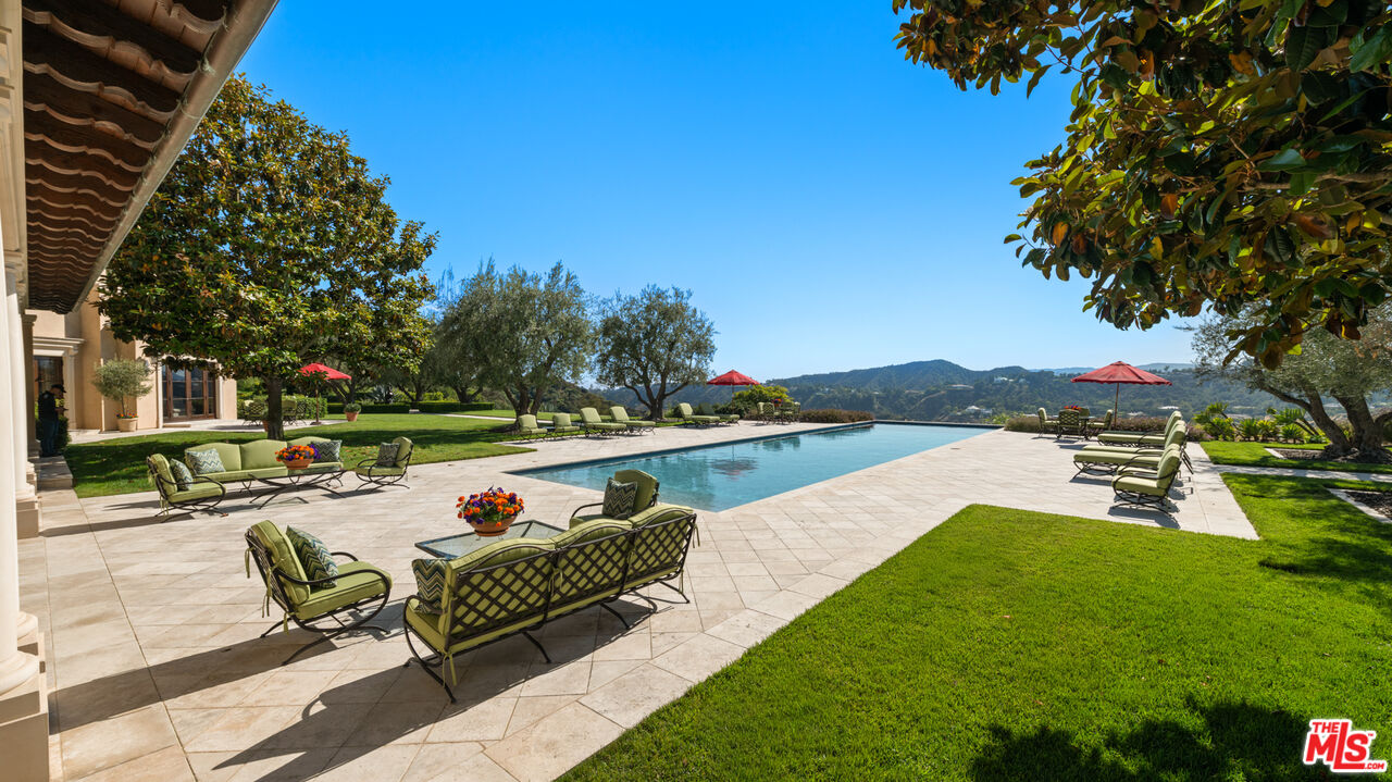 10 Beverly Ridge Ter