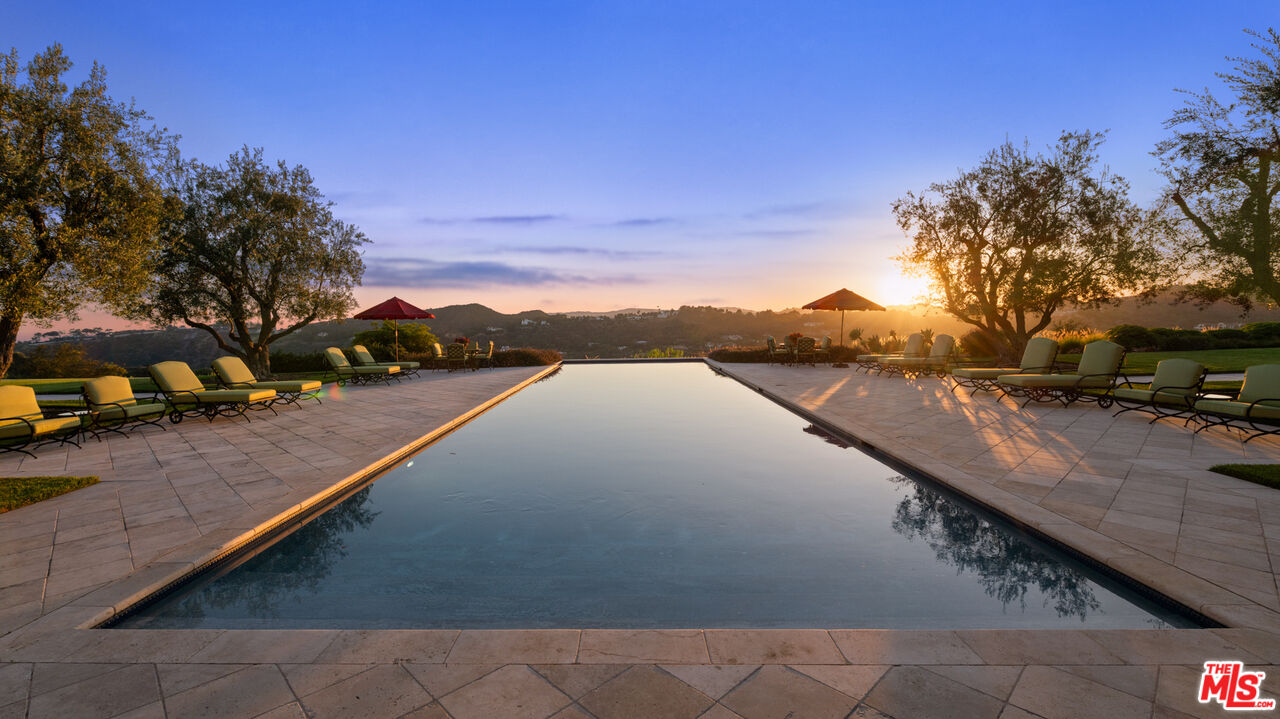 10 Beverly Ridge Ter
