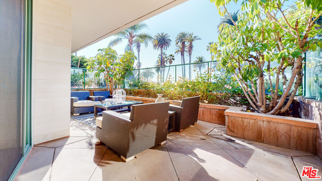 951 Ocean Ave Unit: 102