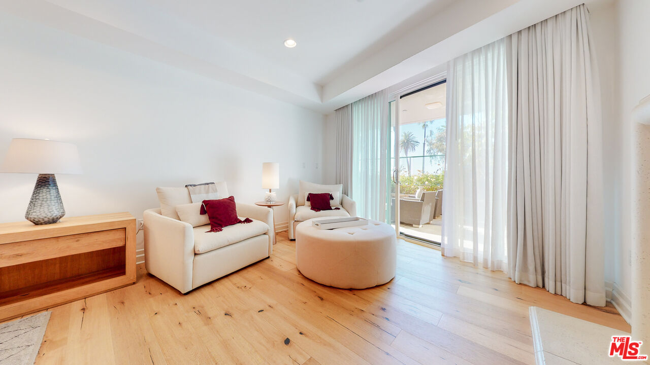 951 Ocean Ave Unit: 102