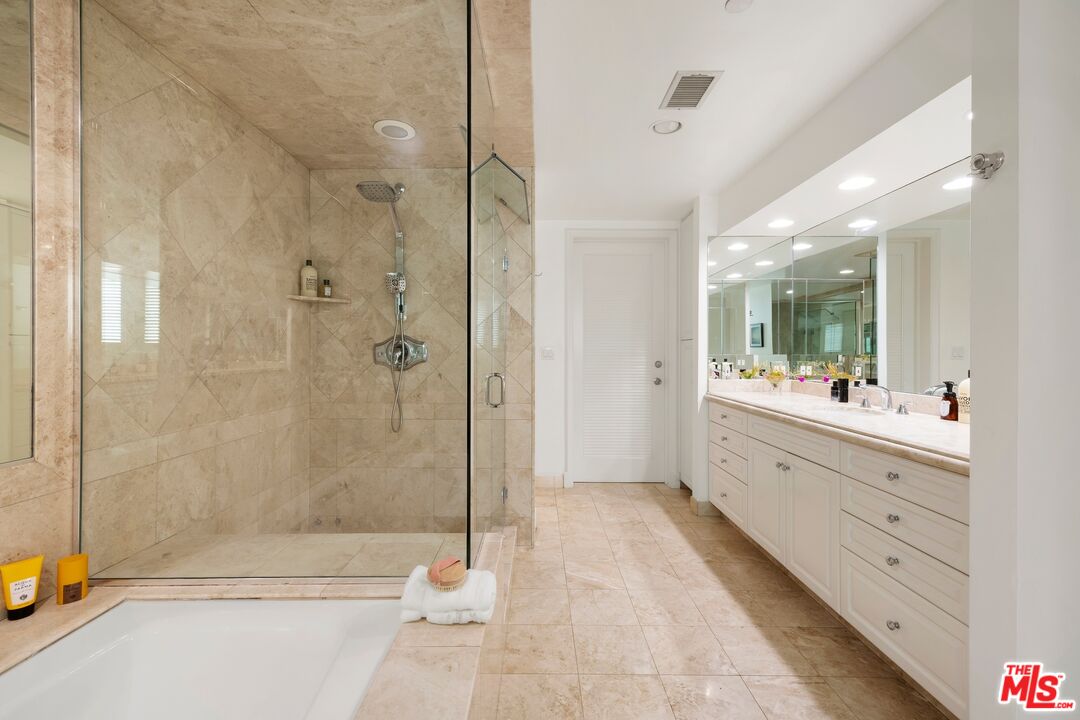 951 Ocean Ave Unit: 102