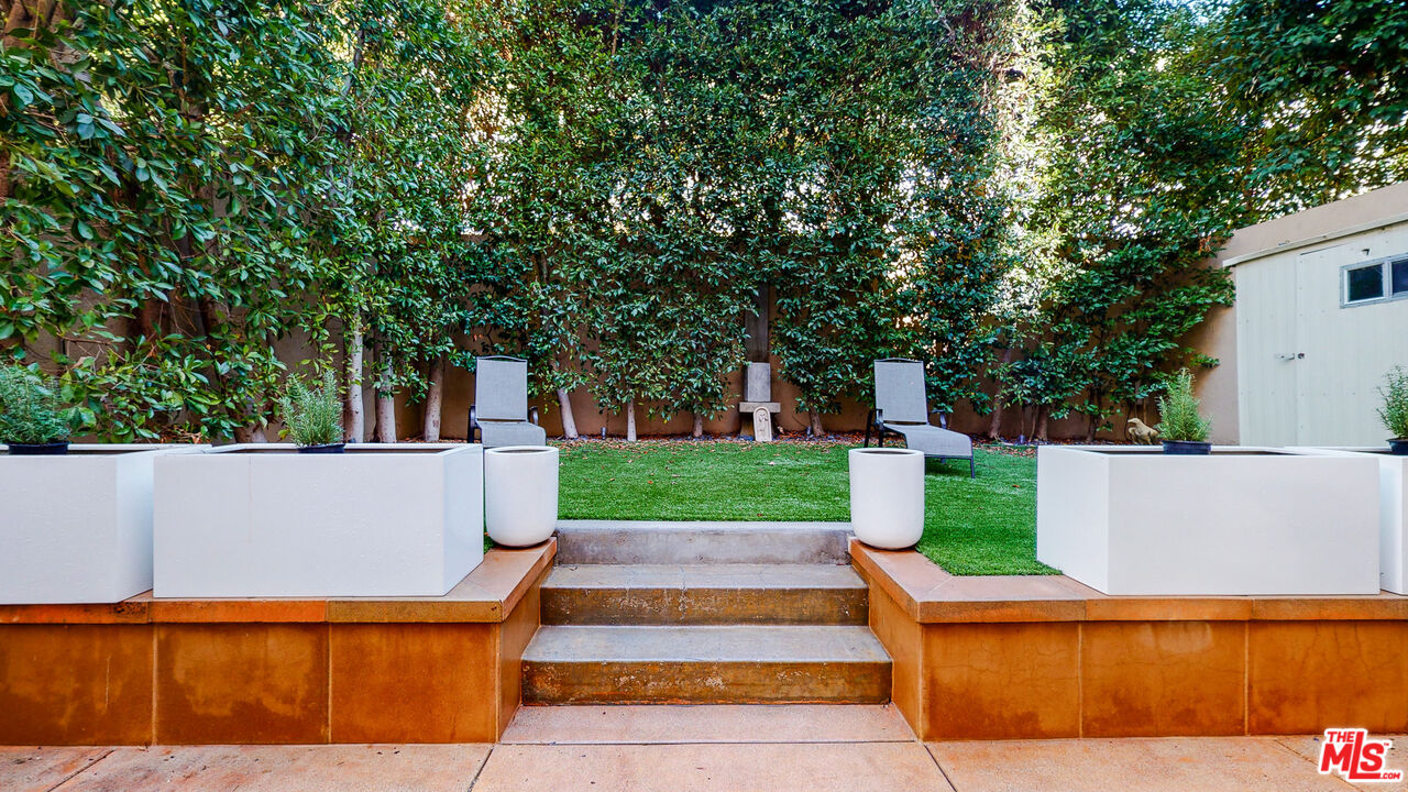 951 Ocean Ave Unit: 102