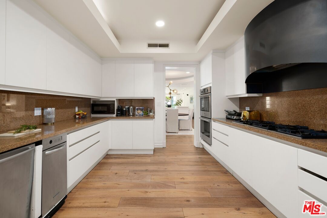 951 Ocean Ave Unit: 102