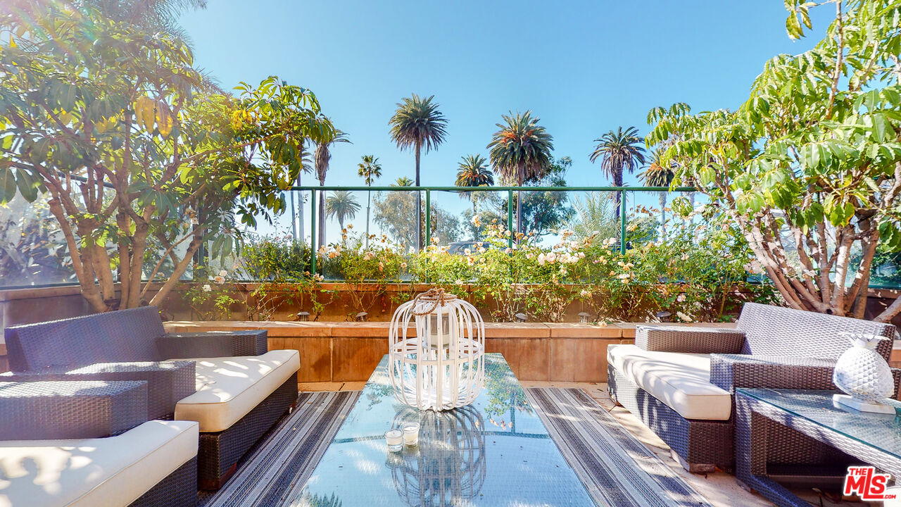 951 Ocean Ave Unit: 102