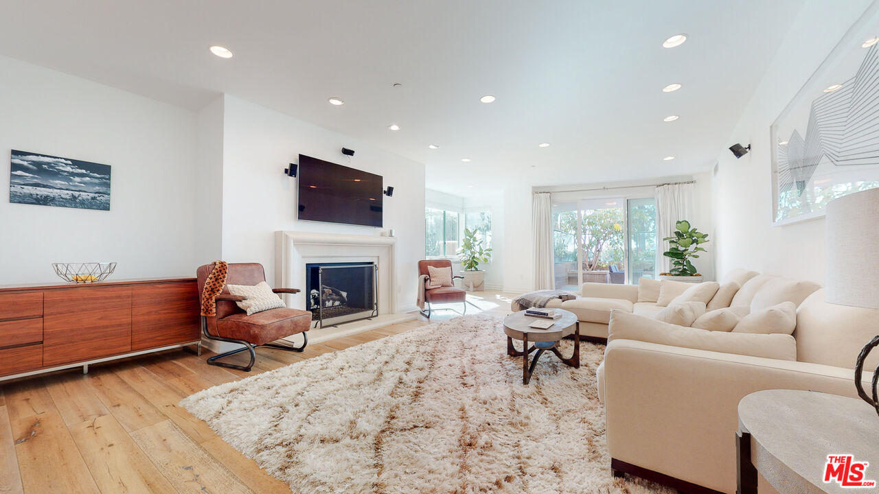 951 Ocean Ave Unit: 102