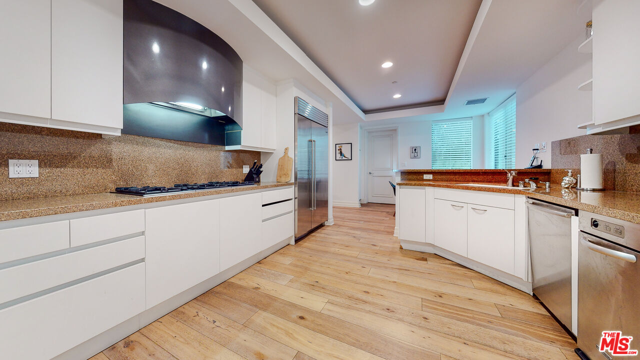 951 Ocean Ave Unit: 102