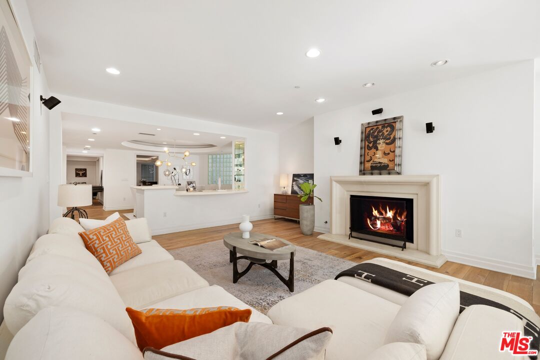 951 Ocean Ave Unit: 102