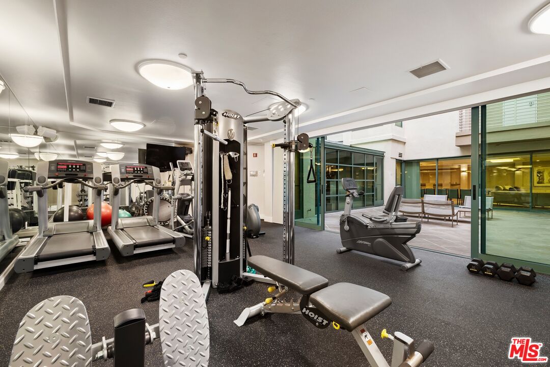 951 Ocean Ave Unit: 102