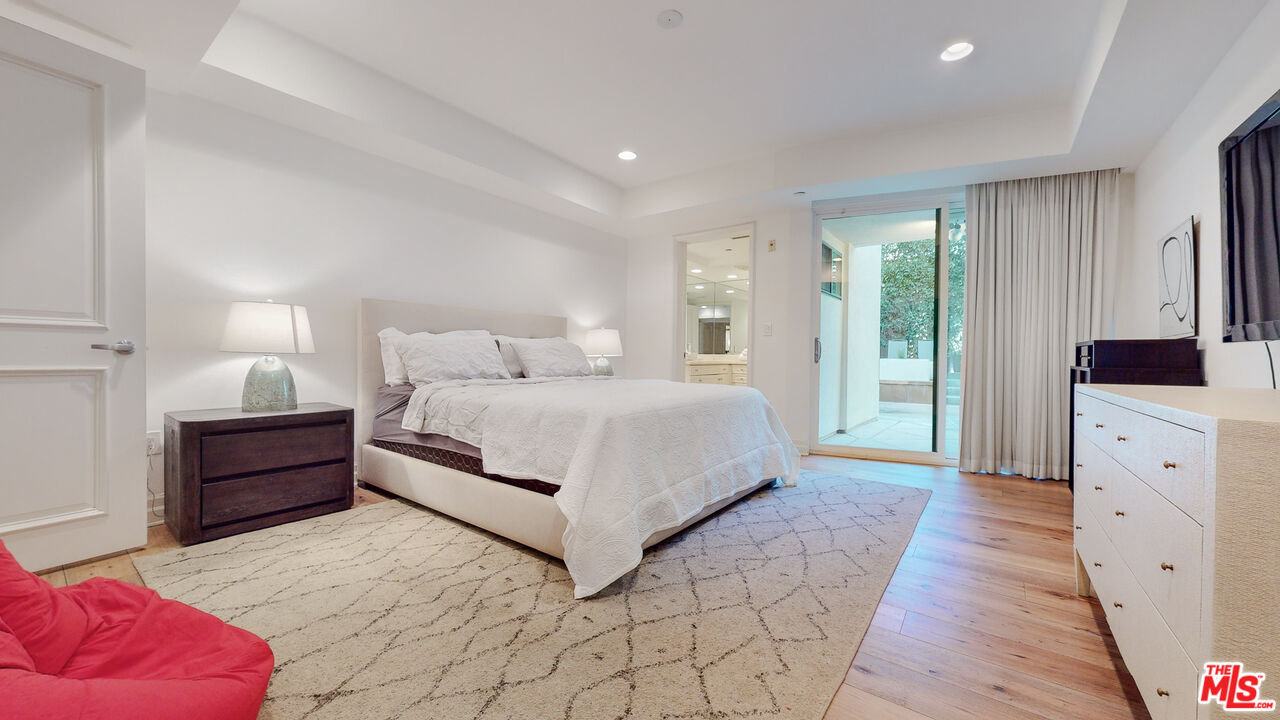 951 Ocean Ave Unit: 102