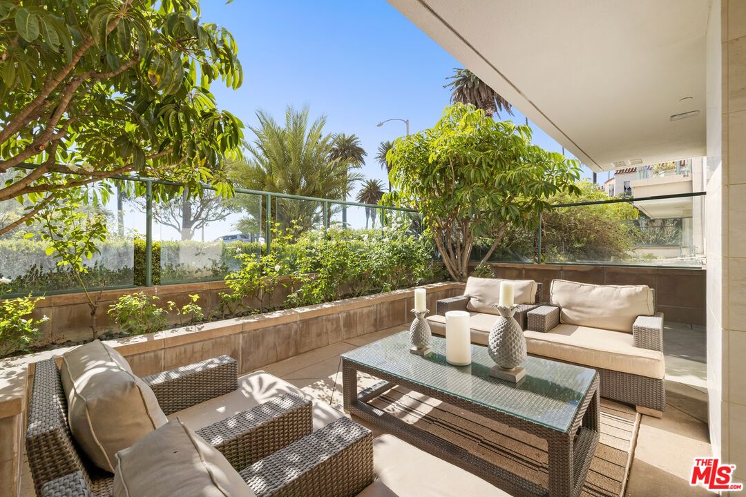 951 Ocean Ave Unit: 102