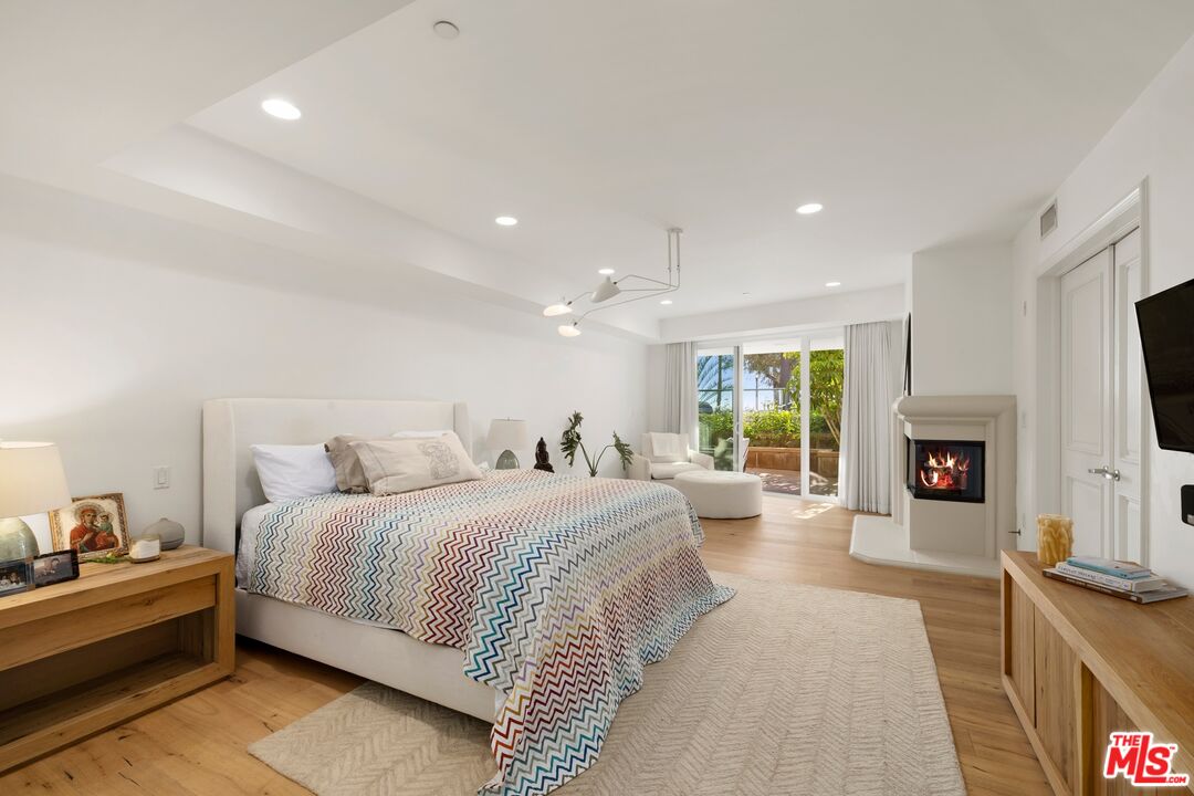 951 Ocean Ave Unit: 102