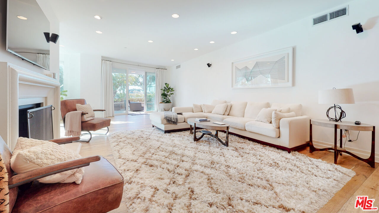 951 Ocean Ave Unit: 102